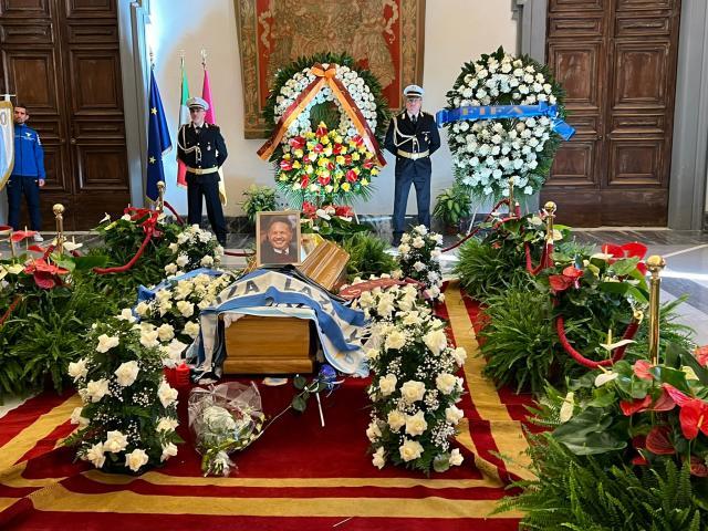 博鱼体育-【揭秘】曼奇尼为米哈抬棺，两个男人的伟大友谊